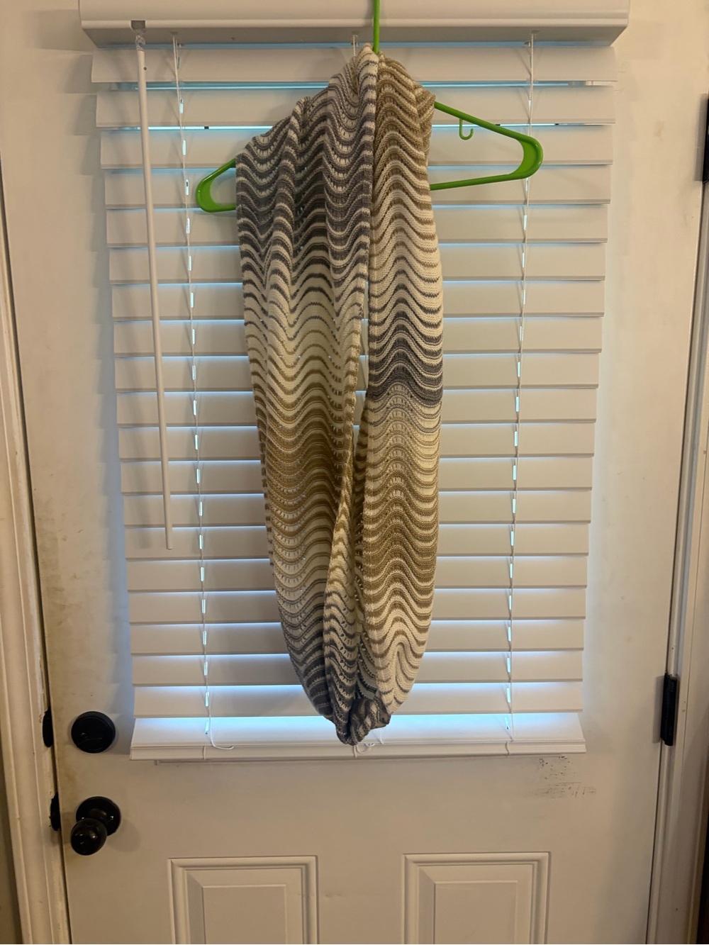 Calvin Klein Wave Pattern Infinity Scarf - Gray and Cream